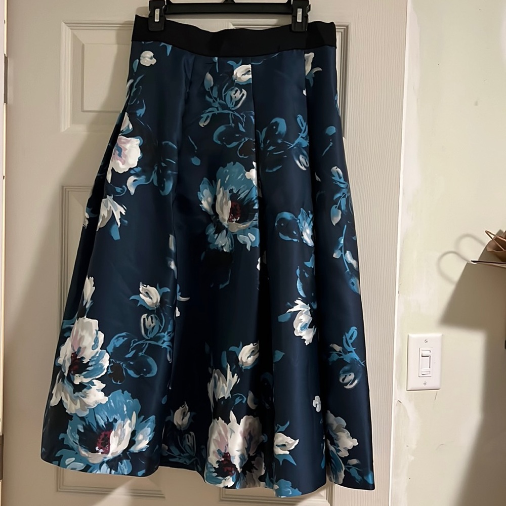 MIDI skirt with flowers by WhiteHouseBlackMarket